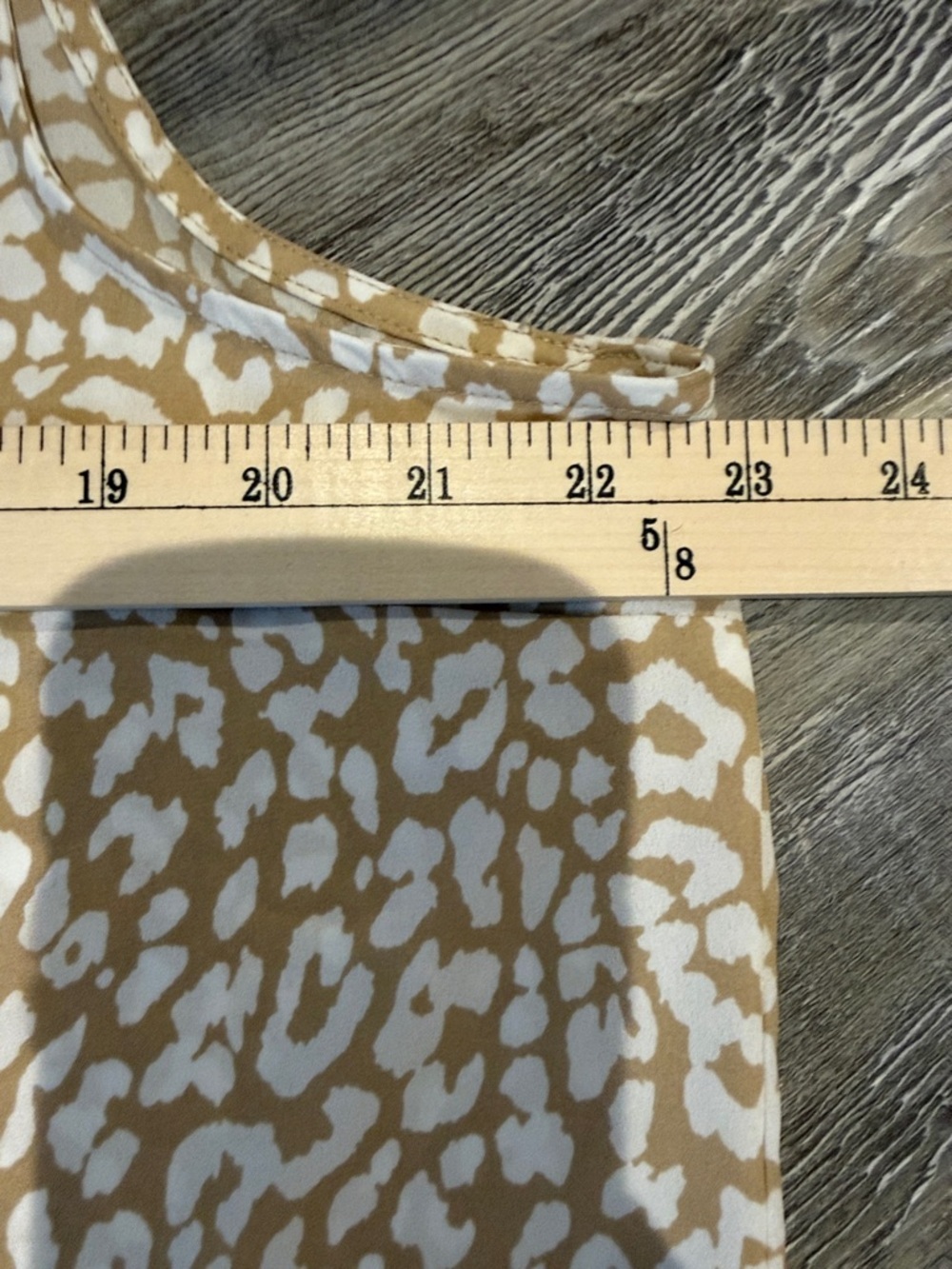 J. Crew Women's Beige Leopard Print 🐆Blouse - Picture 8 of 10